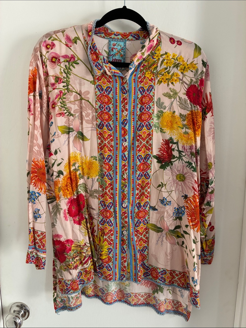 Johnny Was Floral Button-Front Pink Long Sleeve top size small